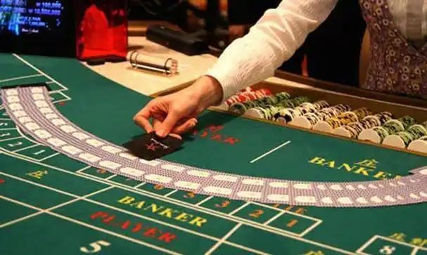 Tampilan lobby Live Casino BOS65 dengan berbagai meja aktif dan pilihan provider resmi